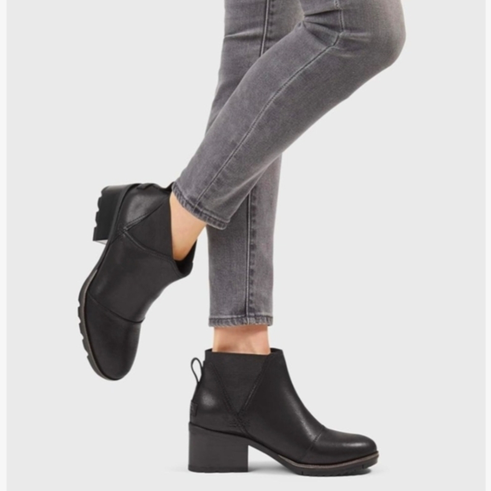 Sorel Black Leather Chelsea Ankle Boots Women's US 7 NL3712-010